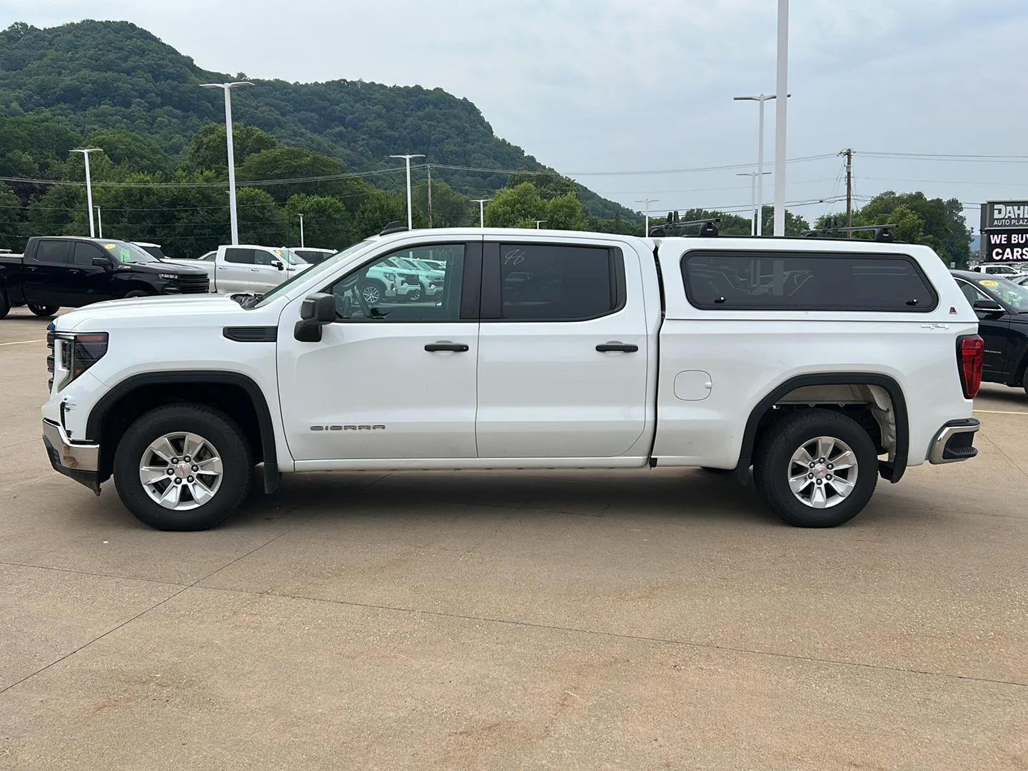 gmc sierra 1500 2022 3GTPUAEK6NG549921 image gmc sierra 1500 2022 3GTPUAEK6NG549921 image